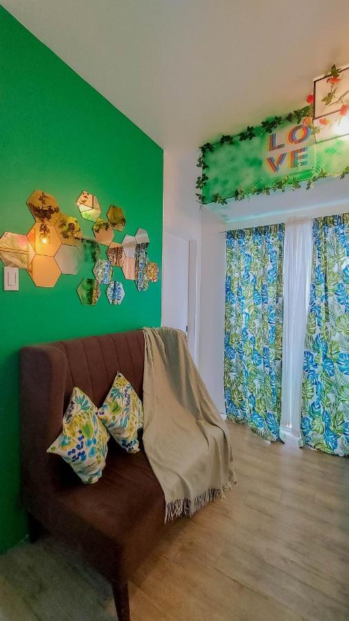 Appartamento Retreat Haven in La Bella Tagaytay Tagaytay City Esterno foto