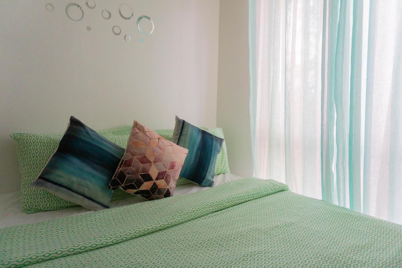 Appartamento Retreat Haven in La Bella Tagaytay Tagaytay City Esterno foto