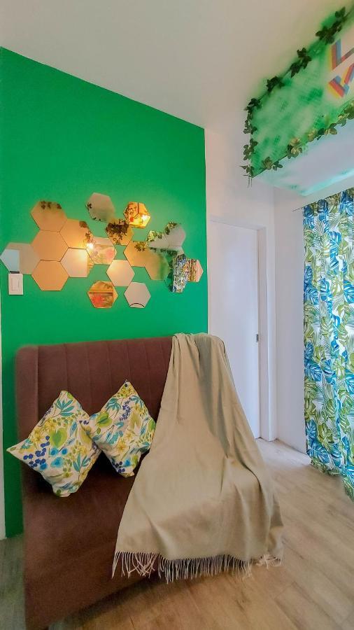 Appartamento Retreat Haven in La Bella Tagaytay Tagaytay City Esterno foto